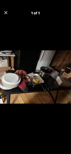 Black gaming desk
