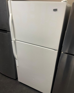 Maytag Top Freezer Fridge – White, Clean, Runs Great
