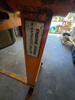 Engine stand 750 pnds