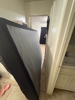 Queen bed spring