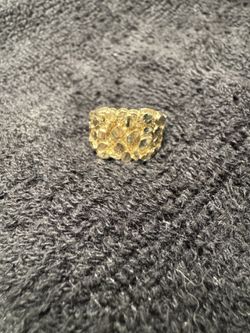 Gold nugget ring