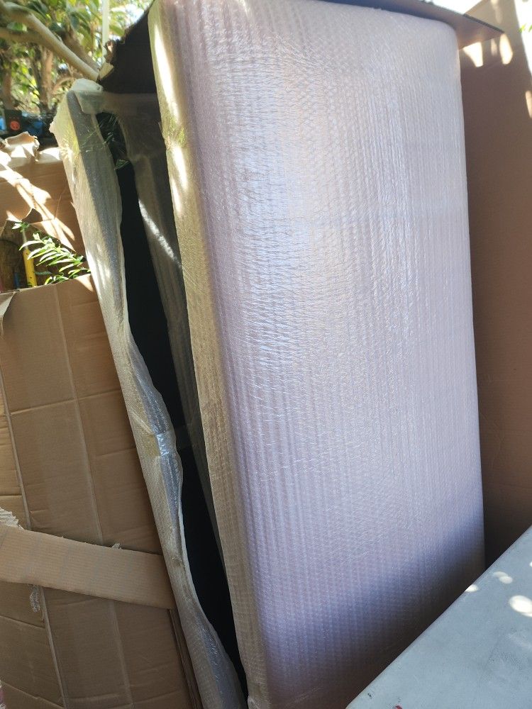 Sofá Grande Color Anarajado Nuevo Caja Abierta $300