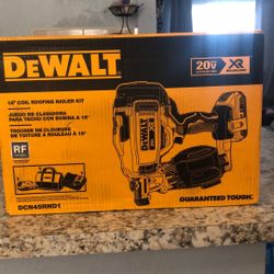 DeWalt Coil Roofing Nailer Kit