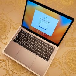 MacBook Air 13.3” (2018) – Like New, Only 32 Battery Cycles + Original Box & Charger 