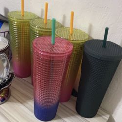 Starbucks Cups 