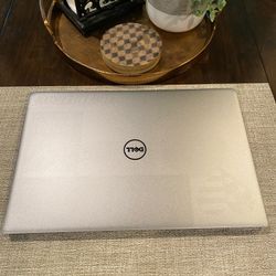 Dell XPS 7th Gen i7, 8 GB Ram, New Battery and Bluetooth