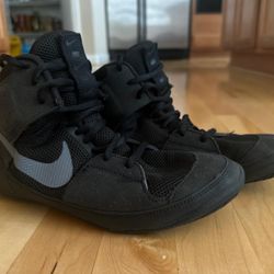 Nike wrestling shoes