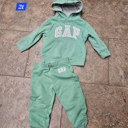 Gap Toddler 2t Jogger Outfit 
