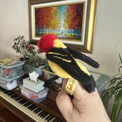 Folkmanis Mini Tanager Bird Finger Pupper