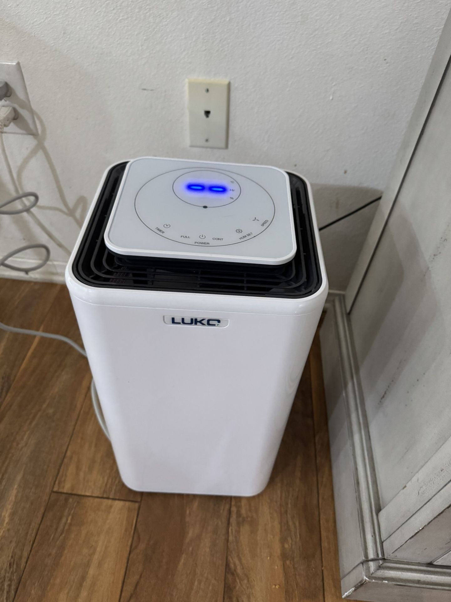 Dehumidifiers , Dry Clothes Function