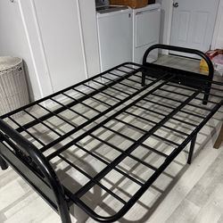 Futon frame