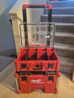 MILWAUKEE PACKOUT 22 in. Rolling Modular Tool Box Low Profile Handle W/PACKOUT 20 in. Deep Small Parts Organizer with 6 Compartments and Quick Adjust