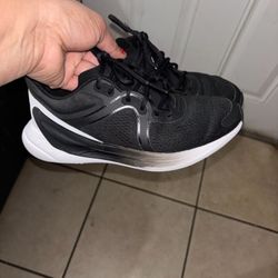 Lululemon  Size 6.5