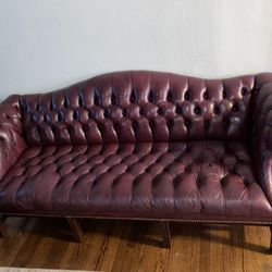 Classic Leather Couch 