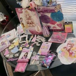 LITTLE GIRLS PRINCESS THEMED BIRTHDAY PARTY SUPPLIES