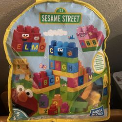 Mega Bloks Sesame Street Let's Build Sesame Street FMB08, Building Toys for Toddlers (70 Pieces)