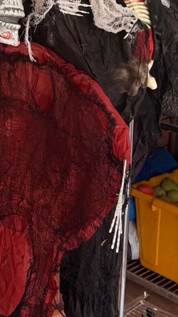 Hanging Skeleton Bride Halloween Decoration