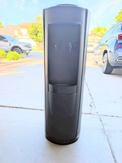 Water dispenser - top loader