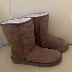 UGG Boots-Classic Short-Ladies 9- New ( No Box) -A steal