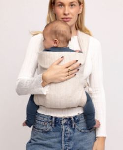 Wild bird baby carrier