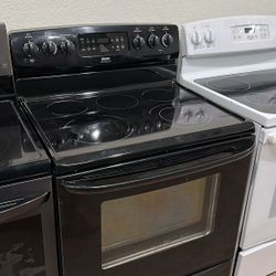 ASK ABOUT DELIVERY! Elect ric St ove Kenmore Self Cleans