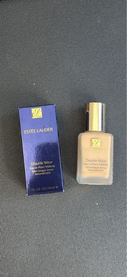 NEW Estée Lauder Double Wear Stay-in-Place Foundation