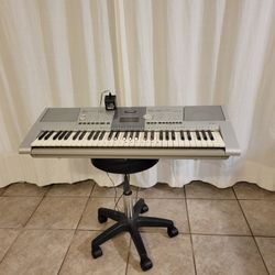 Yamaha PSR-295 Portatorne Electronic Keyboard Piano