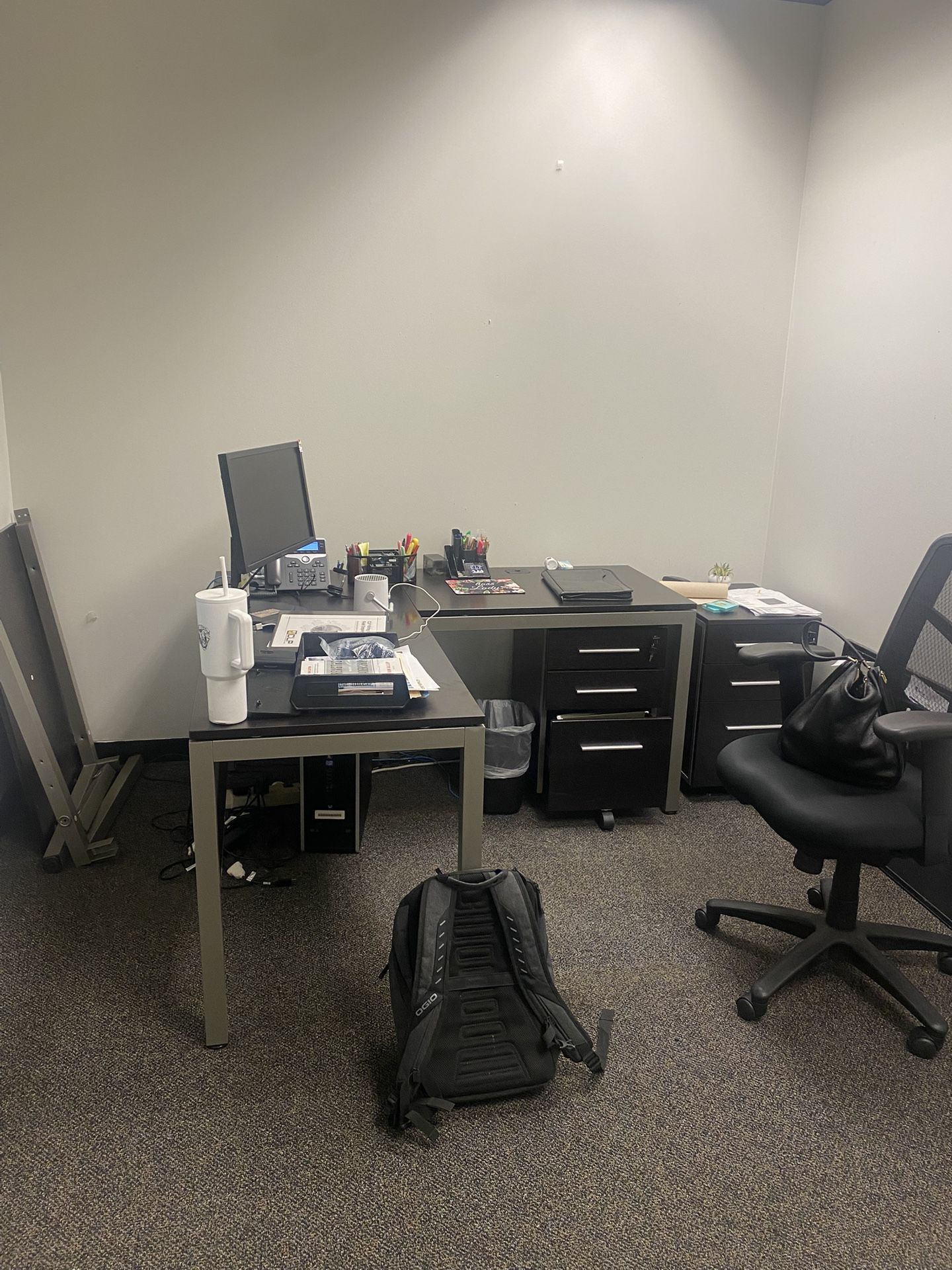 Free Office Furniture