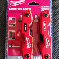 Milwaukee
17-Key Folding Hex Key Sets - SAE/Metric