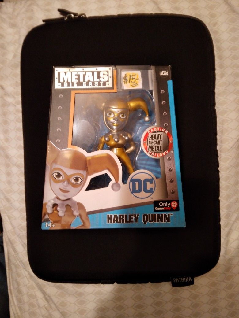 '2016 Jada Toys- 4" METALS Die-Cast- Gold Harley Quinn #M396-Limited Edition GameStop Exclusive! Factory Sealed New In Box!