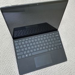 Surface Pro 9 I7/16/512 Black W Keyboard 