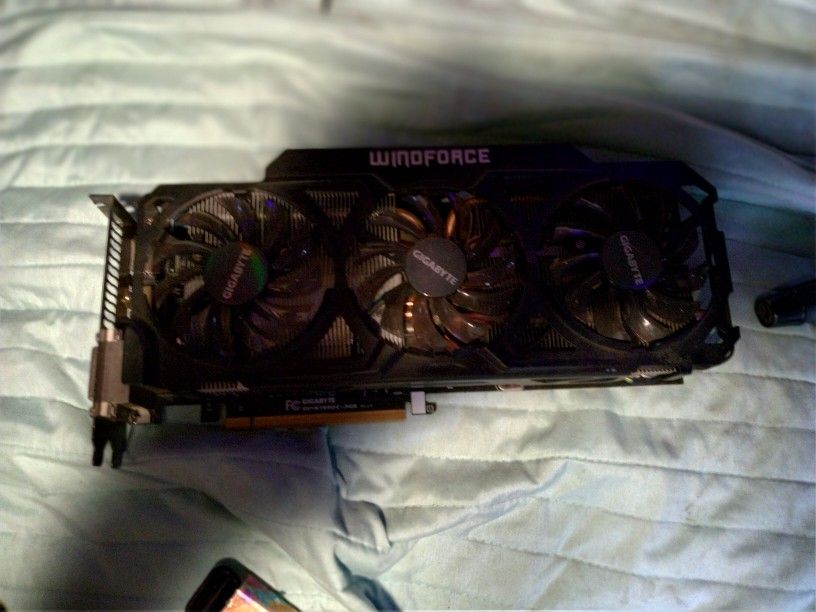 Nvidia Rtx 7800 Ti &Geforce 9600 Gt