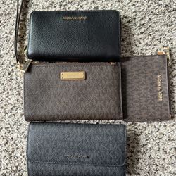 Michael Kors Wallets 