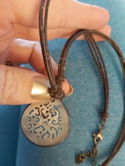 Sterling silver mother of pearl shell necklace