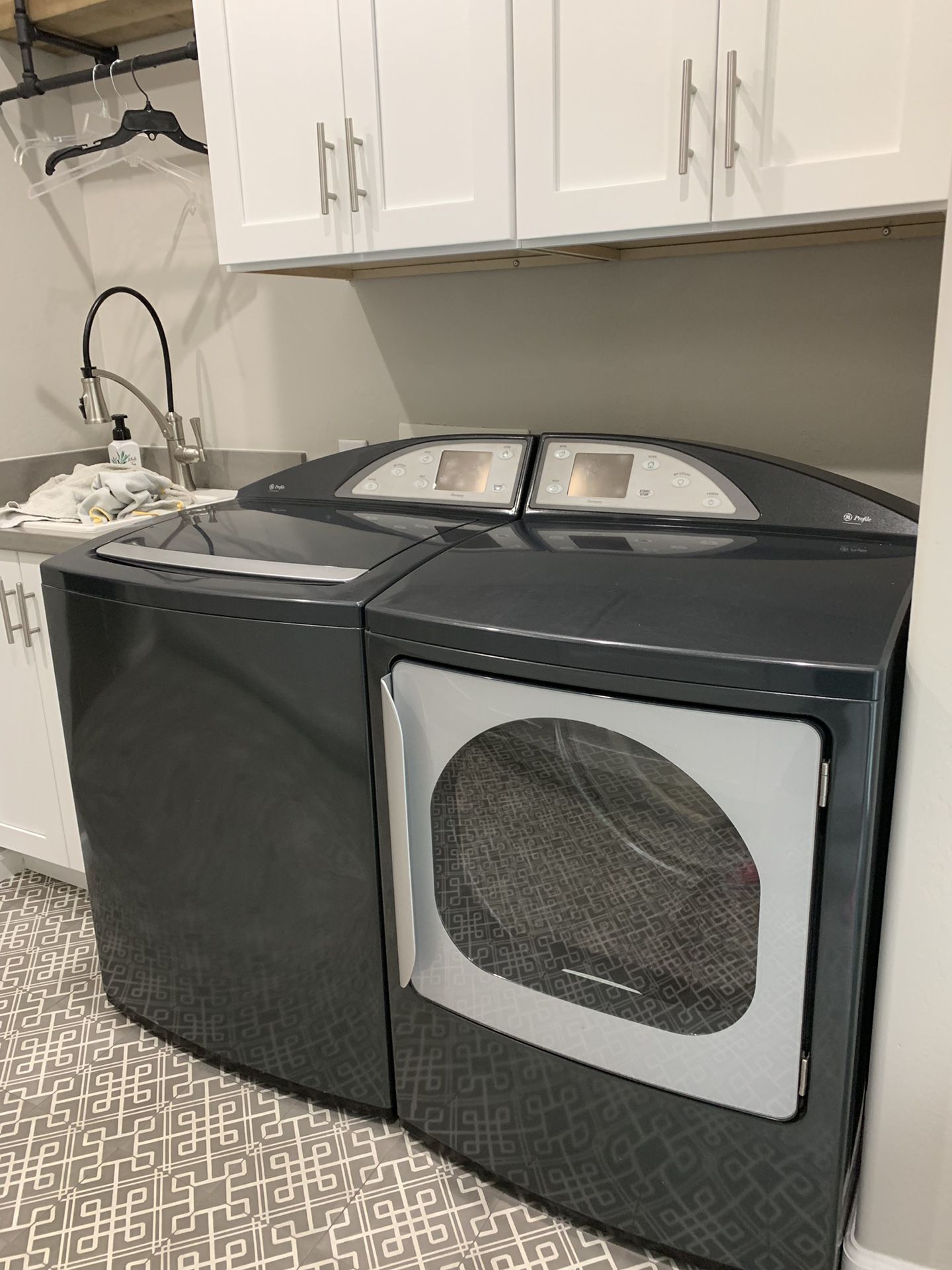 GE Profile Harmony Electric Dryer (free washer)