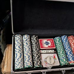 Poker set with case