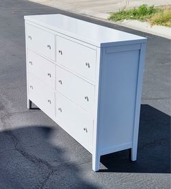Furniture Dresser 6 Drawer* FREE LOCAL DELIVERY