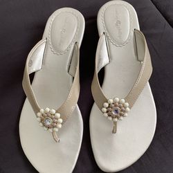 New Women’s Sandals