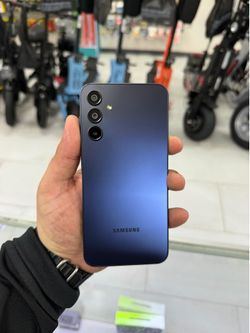 Galaxy A15 5G Unlocked 128GB! $199 Cash or Card!!