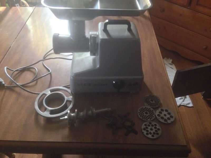 Beem Gigant Commercial Meat Grinder