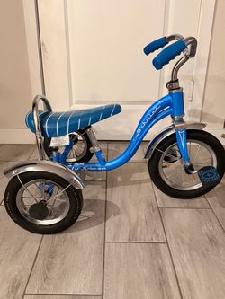 SCHWINN LIL' STING-RAY DELUXE TRICYCLE W/BANANA SEAT in BLUE vintage