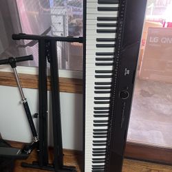 Electric Keyboard