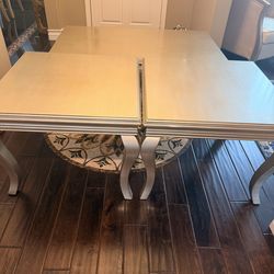 Coffee table 52x29 with 2 end table 29x29