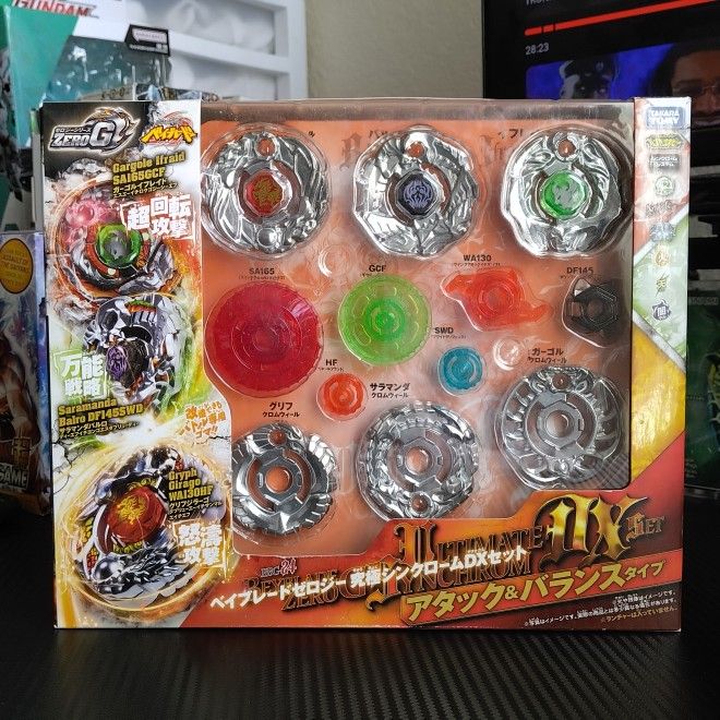 Beyblade Zero-G Ultimate Synchrom DX Set Attack & Balance Type