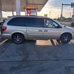 2004 Dodge Grand Caravan