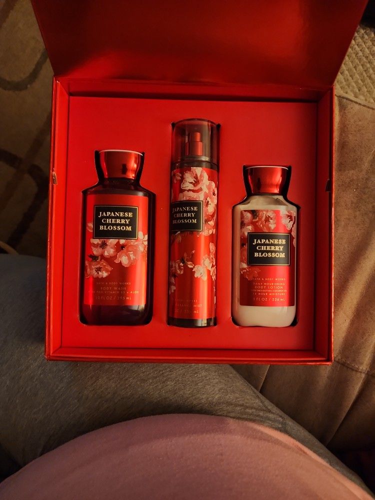 Bath & Body Works Japanese Cherry Blossom