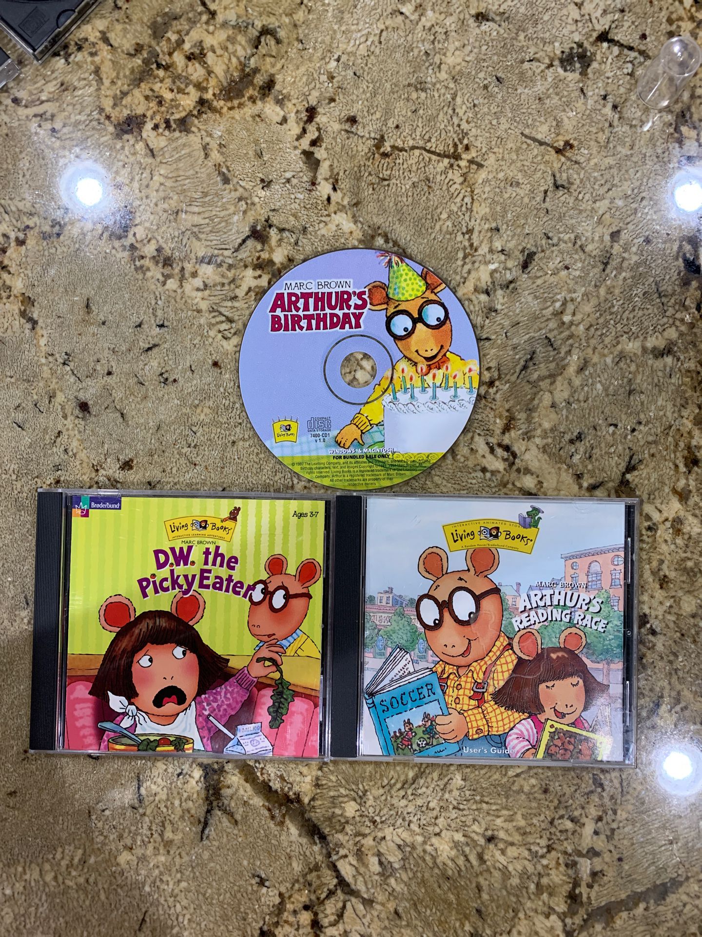 LIVING BOOKS CD-ROM Marc Brown Arthur’s Birthday, D.W. The Picky Eater, Arthur’s Reading Race Ages 3-7 years old LEARNING FOR CHILDREN KIDS