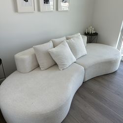 Acanva Couch 