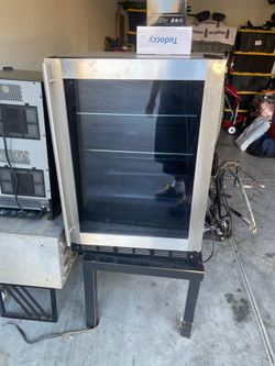 Beverage fridge