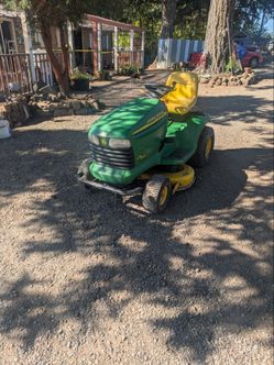 Riding lawn mower